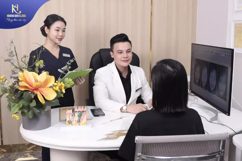 tiêm botox xóa nhăn mắt