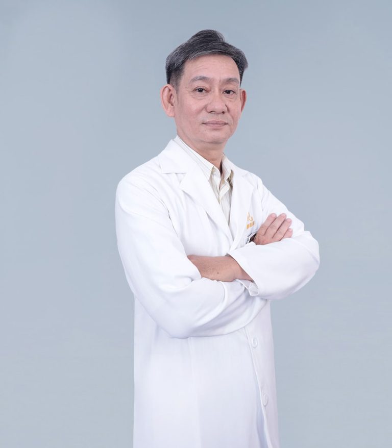 Bác sĩ Tuấn
