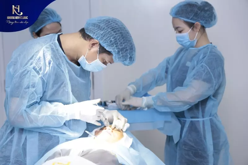 Chi phí tạo hình mũi lệch tạo Khang Anh dao động từ 25 triệu