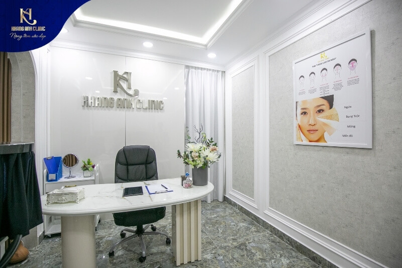 Phòng khám của bác sĩ sạch sẽ, hiện đại tại Phòng khám Khang Anh