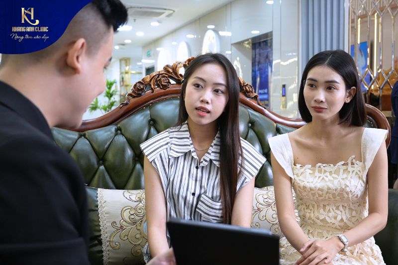 Tư vấn và thăm khám thẩm mỹ tại Phòng khám Quận 12